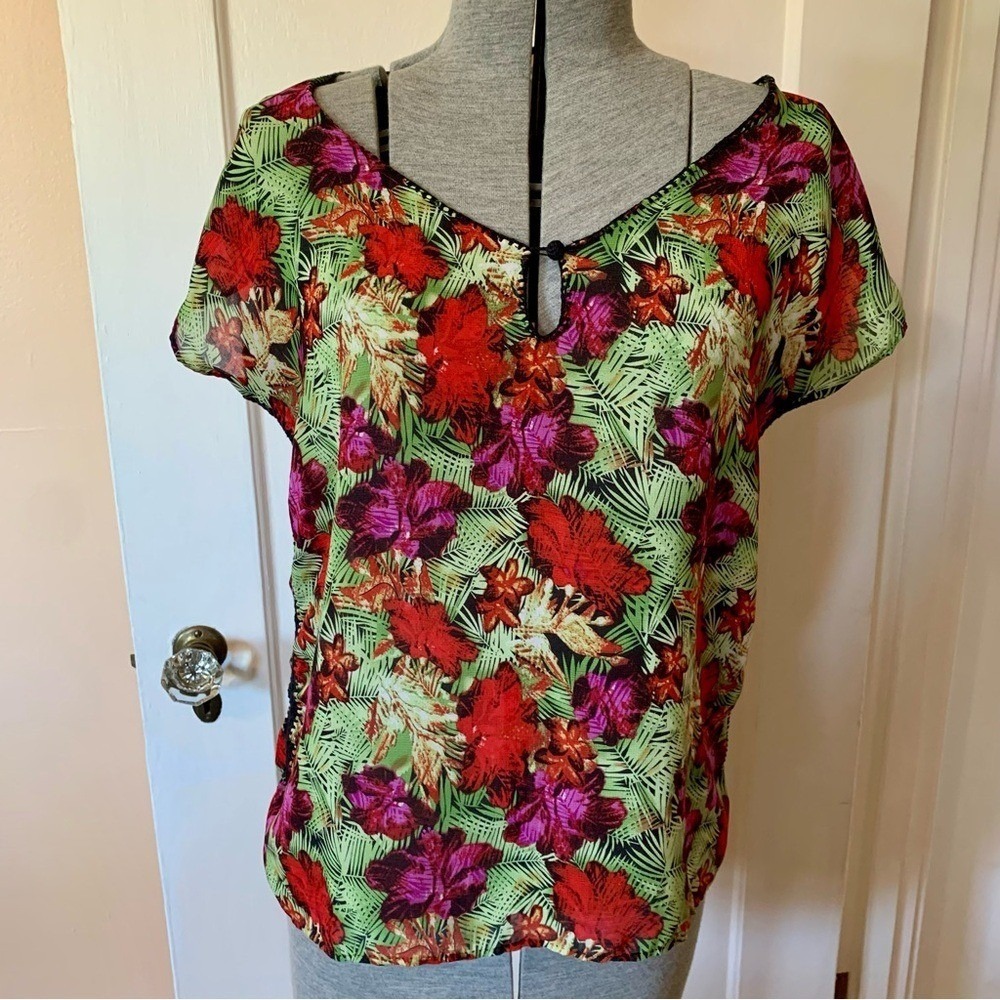 Handmade Tropical Floral Print Short Sleeve Crochet Trim Blouse Multi Color